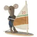 serfer-mlodszy-brat-surfer-little-brother-beach-mice-maileg.webp