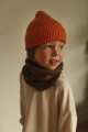 BEANIE FONZIE ORANGE LIFESTYLE KID 2.jpg