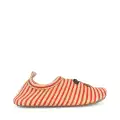 JADE_SWIM_SHOES-Swim_shoes-KS100309-GLITTER_STRIPE-1.webp