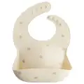 Pretzel_SiliconeBib-3.webp