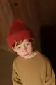 BEANIE FONZIE WILD BERRY lifestyle (1).jpg